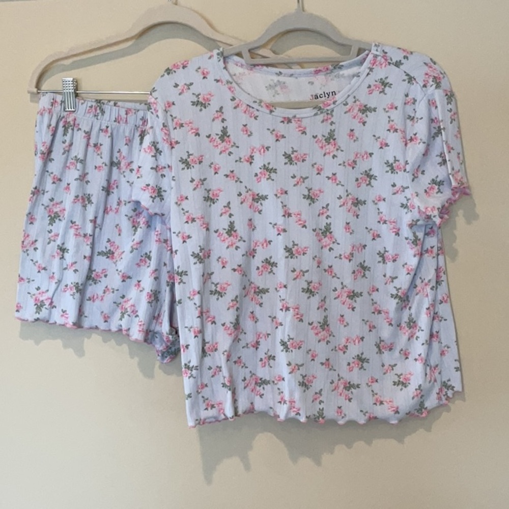 Jaclyn New York pj set